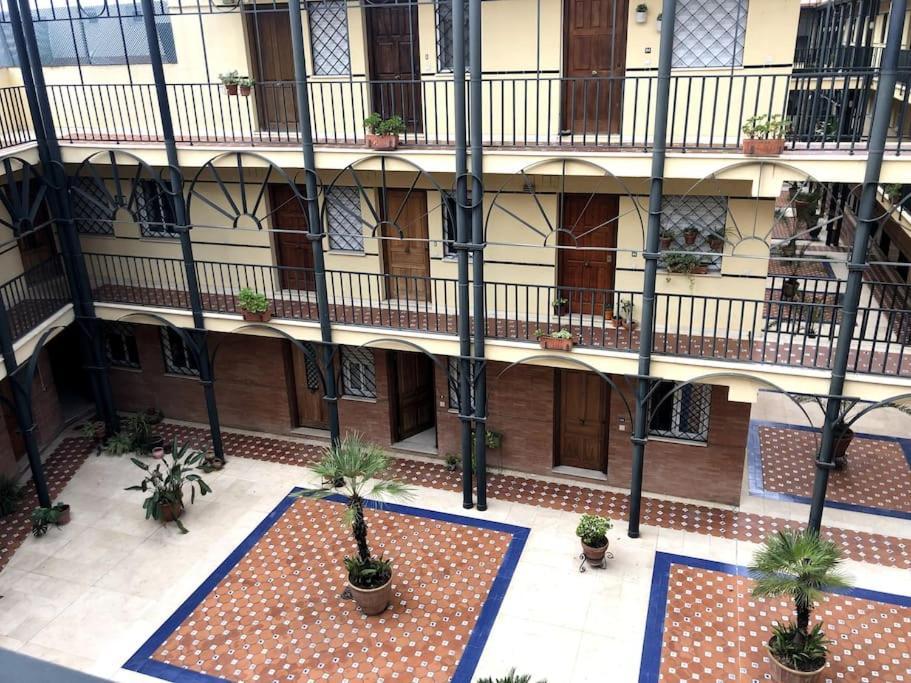 En Patio Sevillano Alameda-Isla Magica Kültér fotó